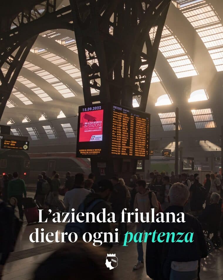 I tabelloni a palette delle stazioni ferroviarie